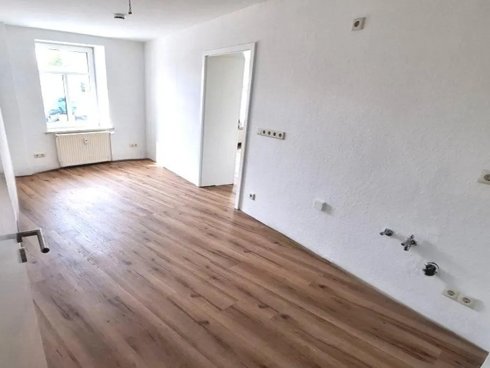 Frisch saniert! Schöne, helle 2-Raum-Wohnung in der Gartenstadt!