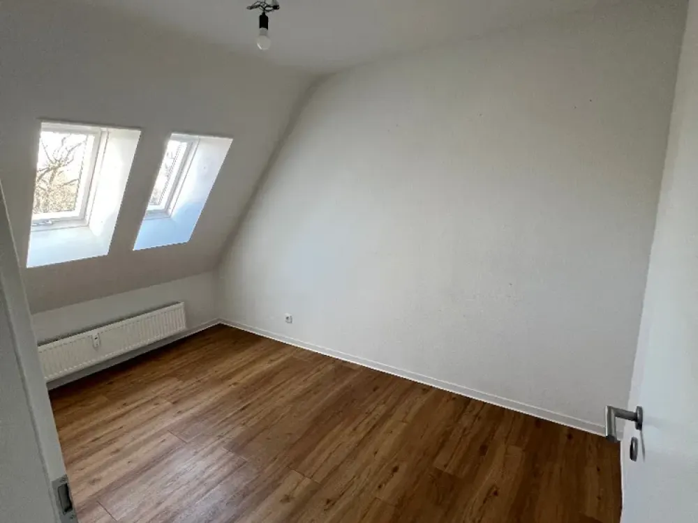2 - Zimmer DG-Wohnung zum Verlieben