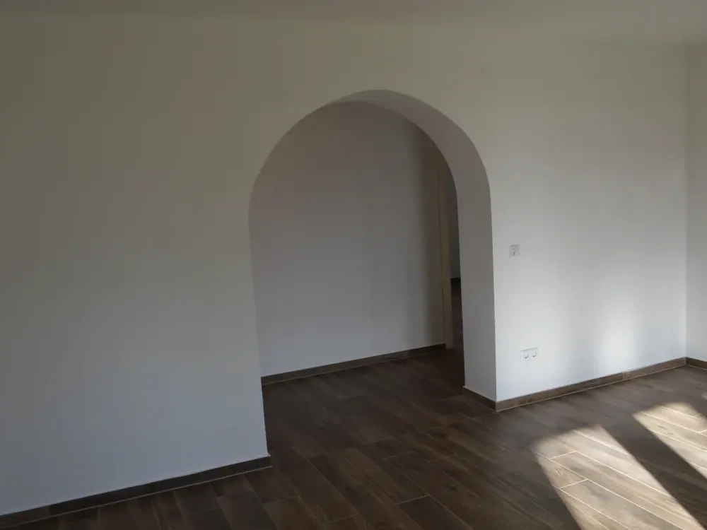 Sanierte 4-Zimmer Wohnung im EG mit zwei Balkonen in guter Rüsselsheimer Lage