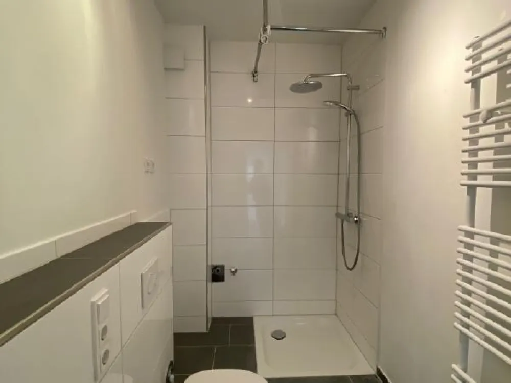Renovated 1-Room Apartment with Balcony in the Heart of Köln Braunsfeld!