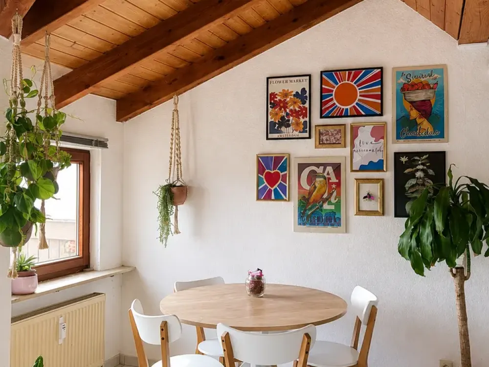 Beneidenswerte 3,5-Zimmer-Galeriewohnung im Atelierstil mit EBK, Balkon und Dachterrasse