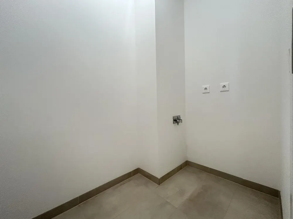 **Erstbezug** 3-Raum-Wohnung mit zwei Balkonen in Dresden-Friedrichstadt