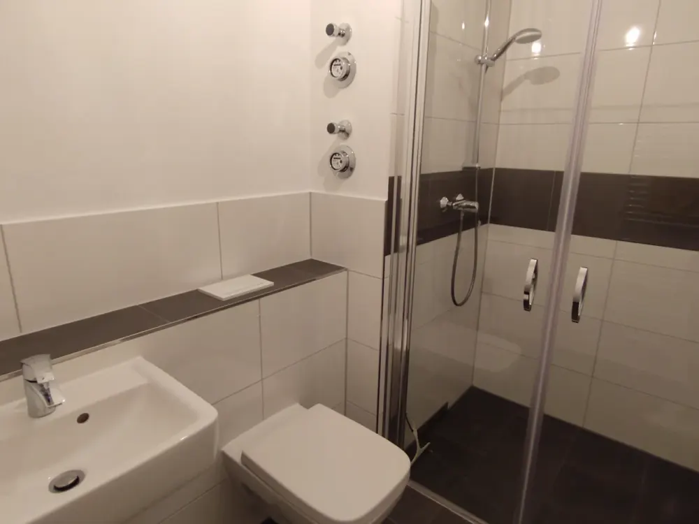 Home with 3 Rooms and Balcony in Hamburg Schnelsen