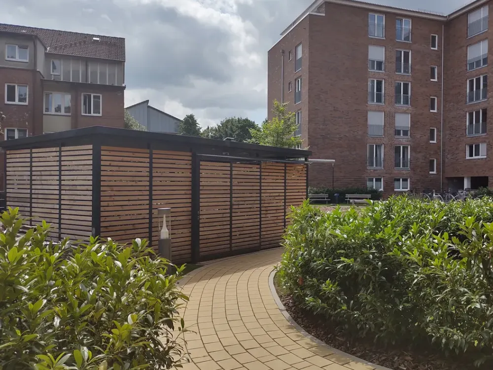 Home with 3 Rooms and Balcony in Hamburg Schnelsen