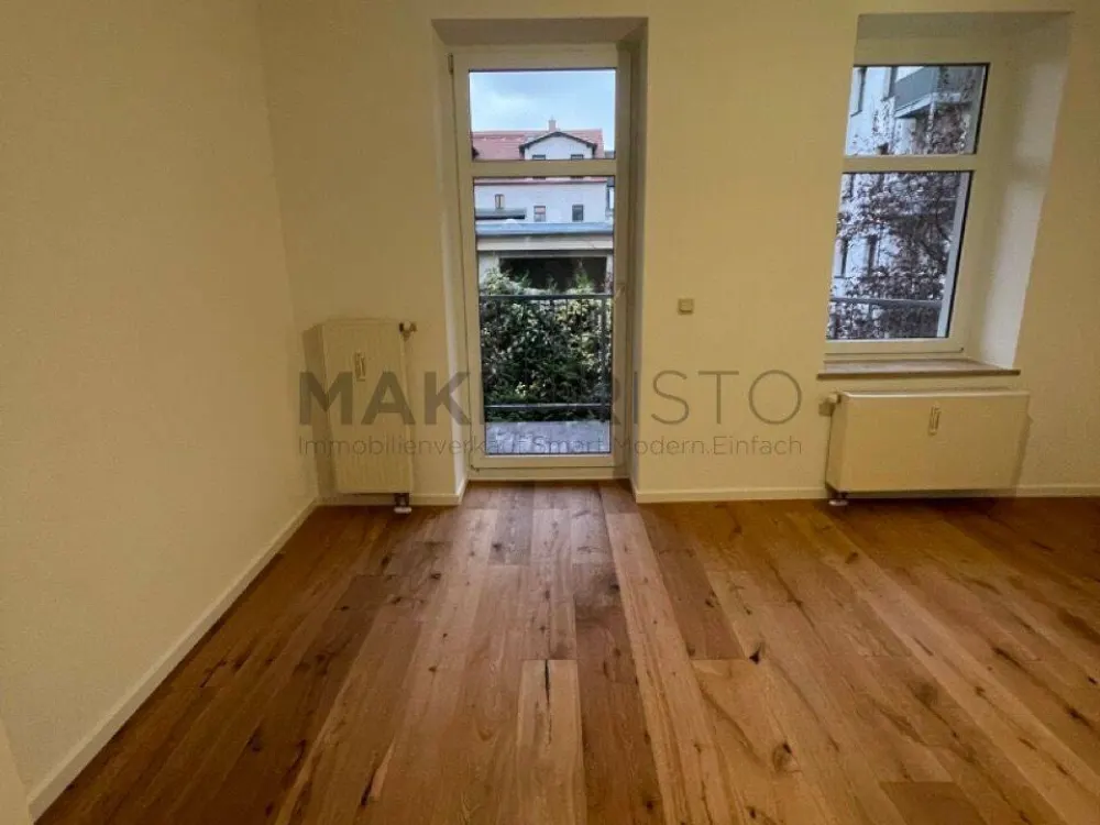 ***Komplett sanierte Wohnung mit zwei Balkonen wartet auf Sie!***