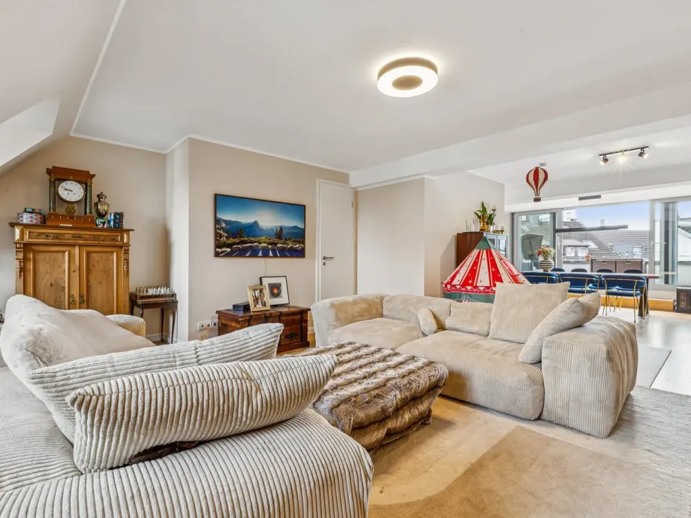 Penthouse-Flair über den Dächern der Düsseldorfer Innenstadt
