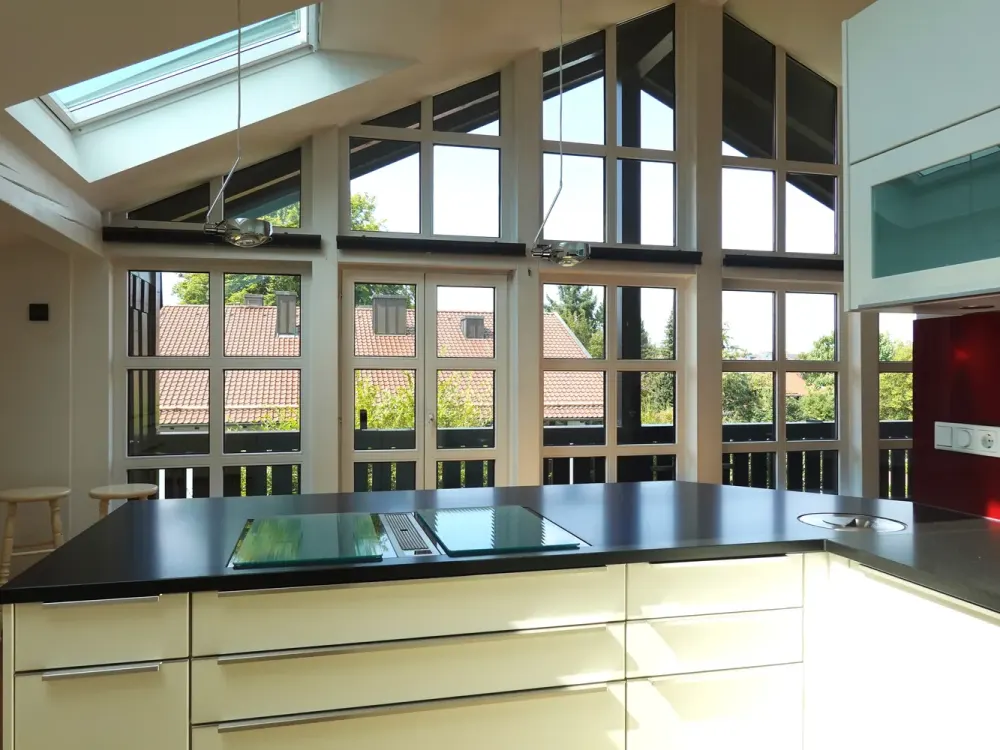 Exklusive lichtdurchflutete 5 Zi-Penthouse-Wohnung in Oberhaching-Deisenhofen (Münchner Süden))