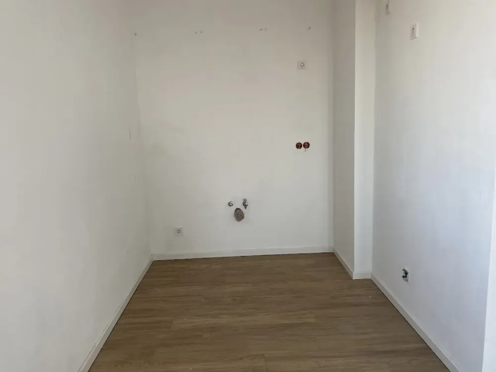 Helle 2-Zimmer-Wohnung mit Balkon, barrierefreie Objektgestaltung - provisionsfrei