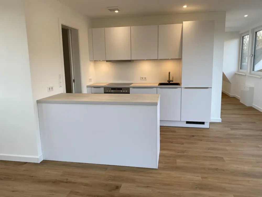 Moderne, lichtdurchflutete 2-Zimmer-Wohnung mit Balkon in Kuhkampsiedlung (KfW 40+)