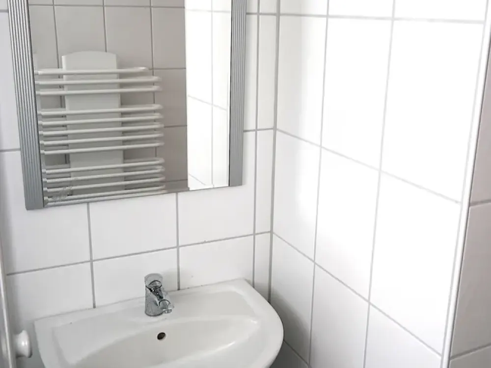 Hagen Haspe, 2 1/2 Room Apartment with Large Roof Terrace and Fitted Kitchen
