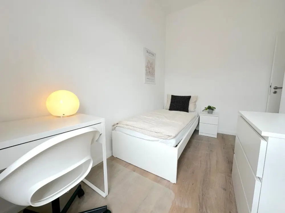 Mitbewohner:in gesucht - möbliertes WG-Zimmer Nähe Bergerstraße - Frankfurt 🏡