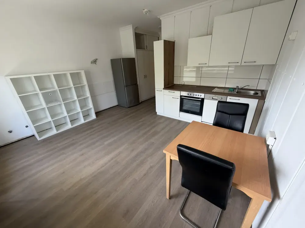 1-Room Apartment with Balcony, Also Suitable for Students, Renovated
