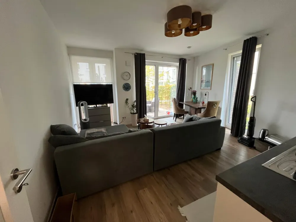 Senior apartment directly on the Elbe - WBS required!