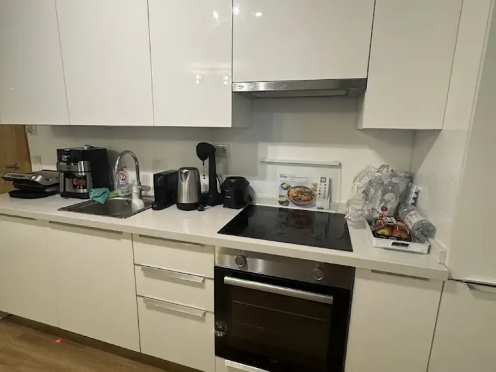 Voll eingerichtete 2 Zimmer-Wohnung