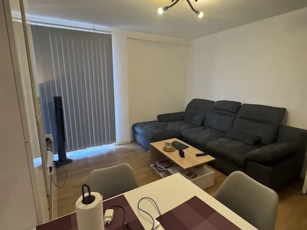 Voll eingerichtete 2 Zimmer-Wohnung
