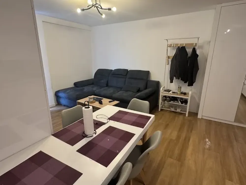 Voll eingerichtete 2 Zimmer-Wohnung