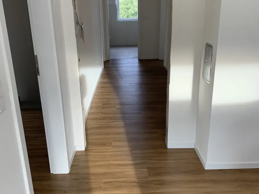 Neuwertige 5-Zimmer-Wohnung in Seevetal (ca. 130 m², EBK, Balkon, Badewanne & Dusche, Energie A+)