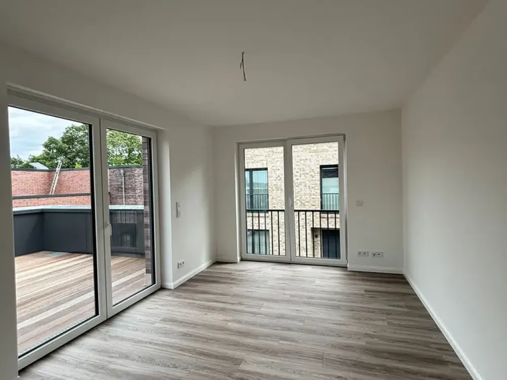 Exklusive 4-Zi.-Whg. (gut 160 m²) mit zwei Dachterrassen u. TG-Stellplatz in zentraler Wohnlage