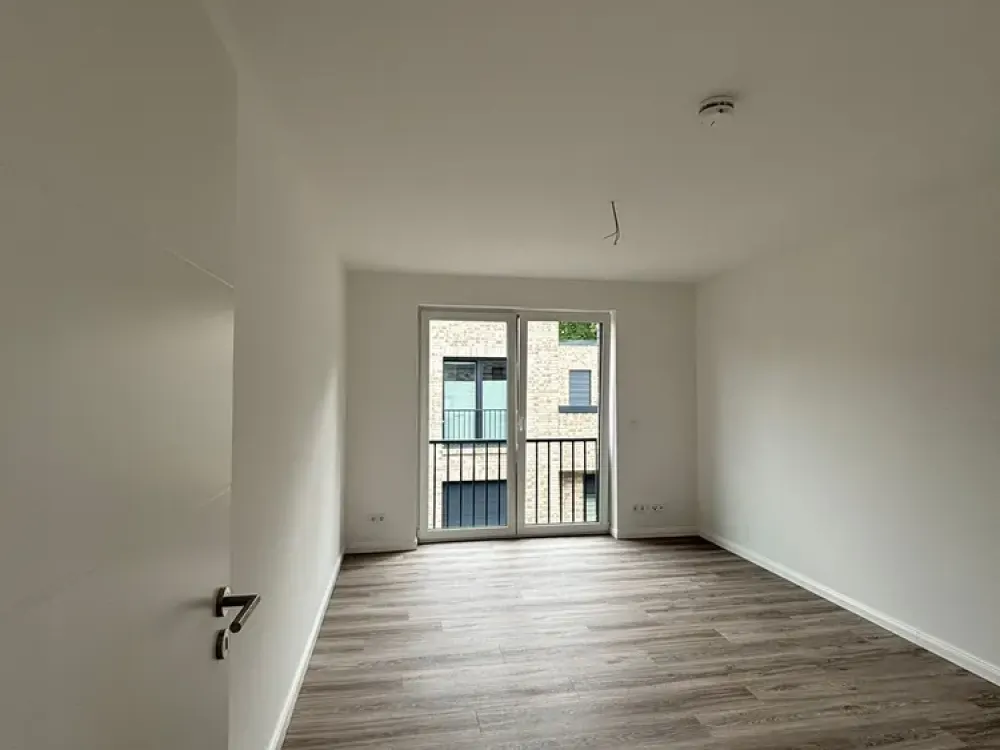 Exklusive 4-Zi.-Whg. (gut 160 m²) mit zwei Dachterrassen u. TG-Stellplatz in zentraler Wohnlage