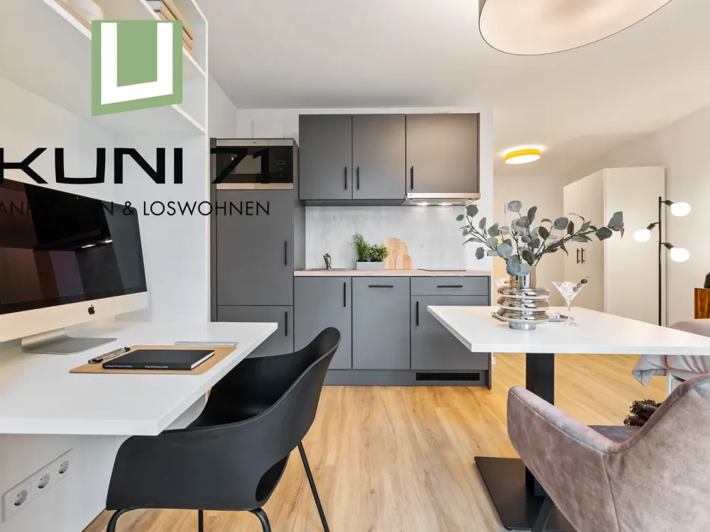 Arrive. Feel Good. Be at Home. Top-Class Apartment with Balcony