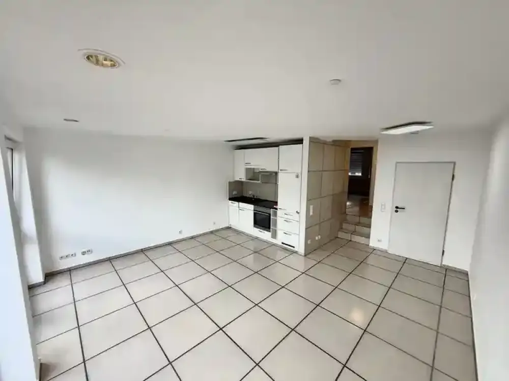 2-Zimmer-Wohnung,mit Einbauküche und Balkon