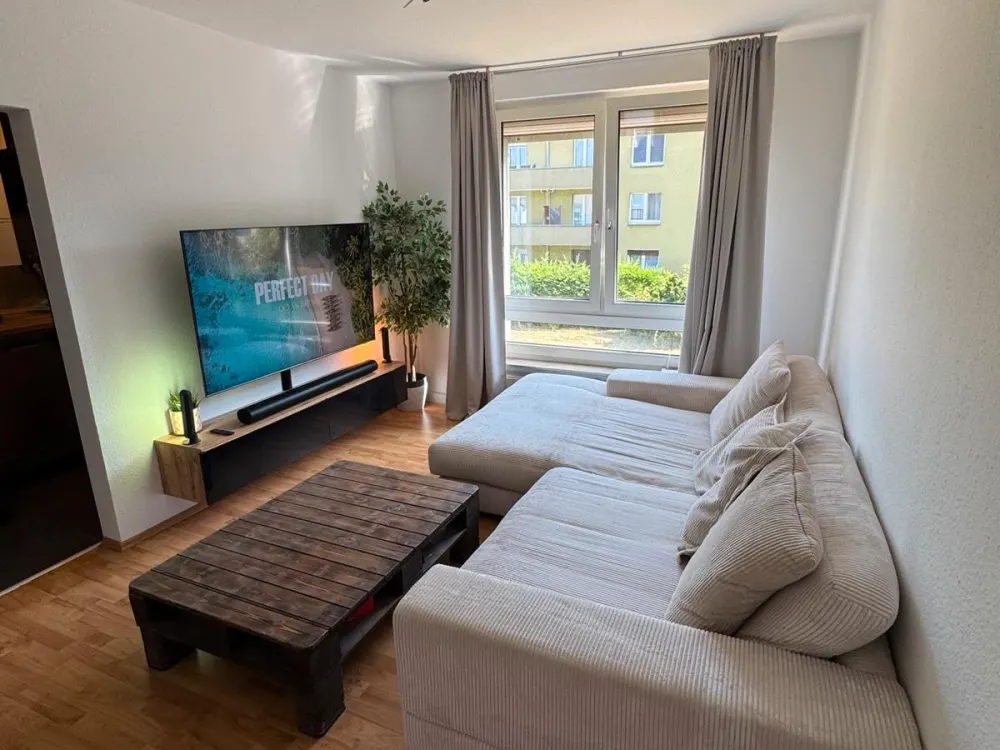 3-Zimmer-Wohnung / 56qm mit Balkon und Einbauküche