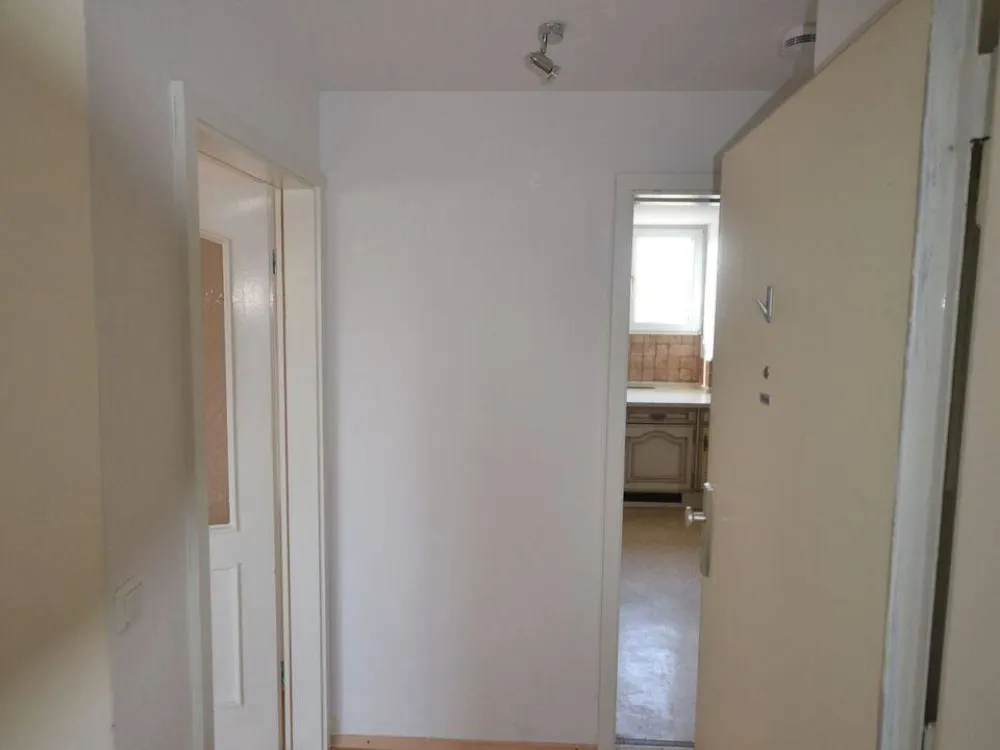 Hoch hinaus: 3-Zimmer-Wohnung im 4. Stock mit Einbauküche