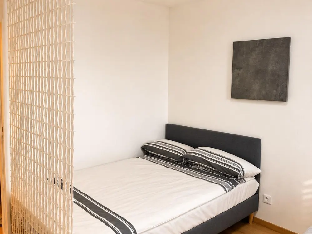 Helles, vollmöbliertes 1-Zimmer-Apartment in München-Bogenhausen