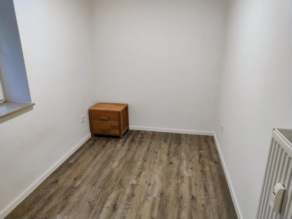 Nachmieter für 2 Zimmer Wohnung gesucht Teil-möbliert