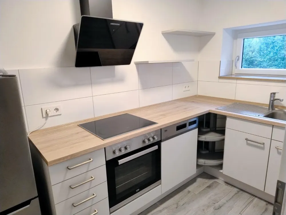 Nachmieter für 2 Zimmer Wohnung gesucht Teil-möbliert