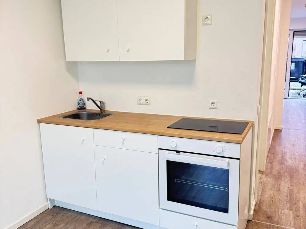 Modern 1-Room Studio Apartment with Terrace | Nürnberg-Glockenhof | Available from 01.11.