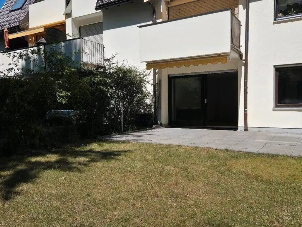 Plenty of Space for Everyday Life in this 3.5-Room Apartment in Munich-Trudering