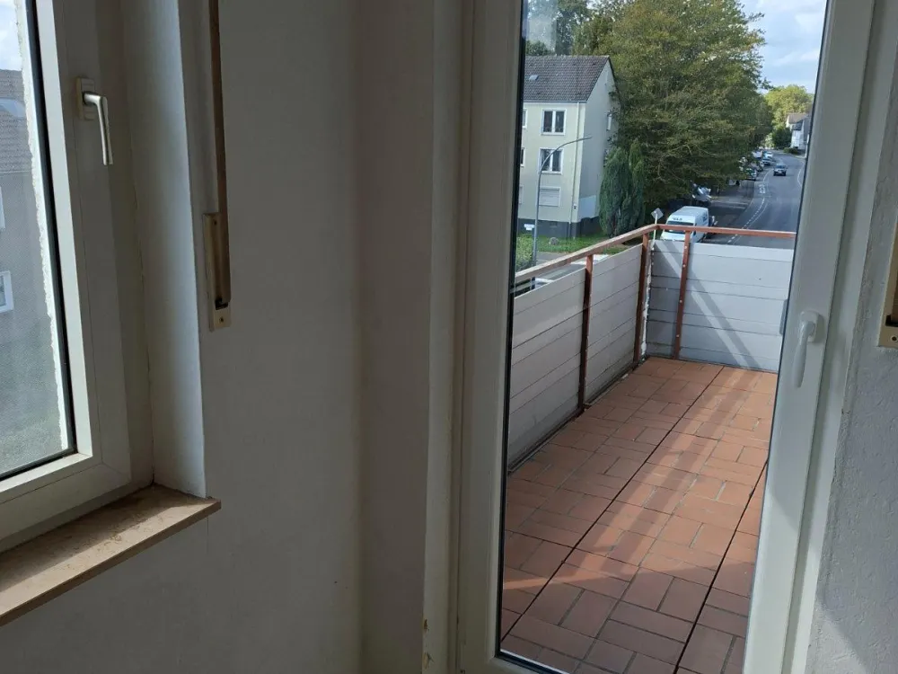 Single-Wohnung mit Balkon