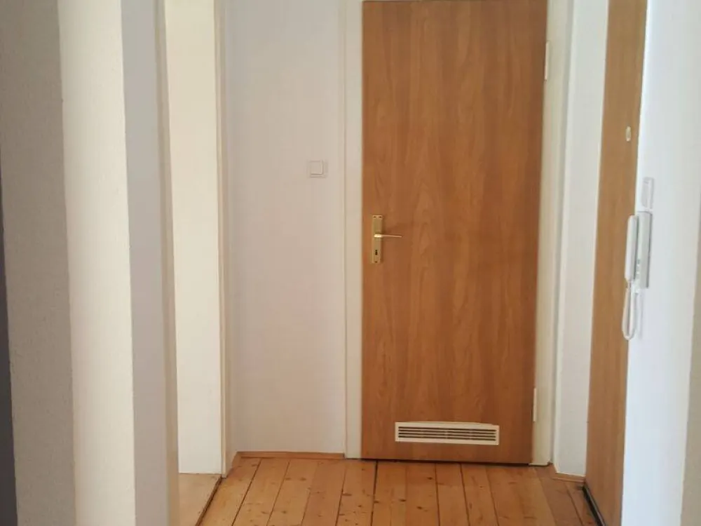 schöne helle 2-Zimmer-Wohnung