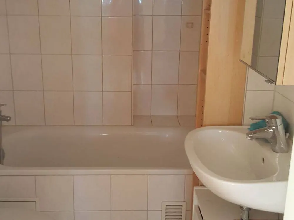 schöne helle 2-Zimmer-Wohnung