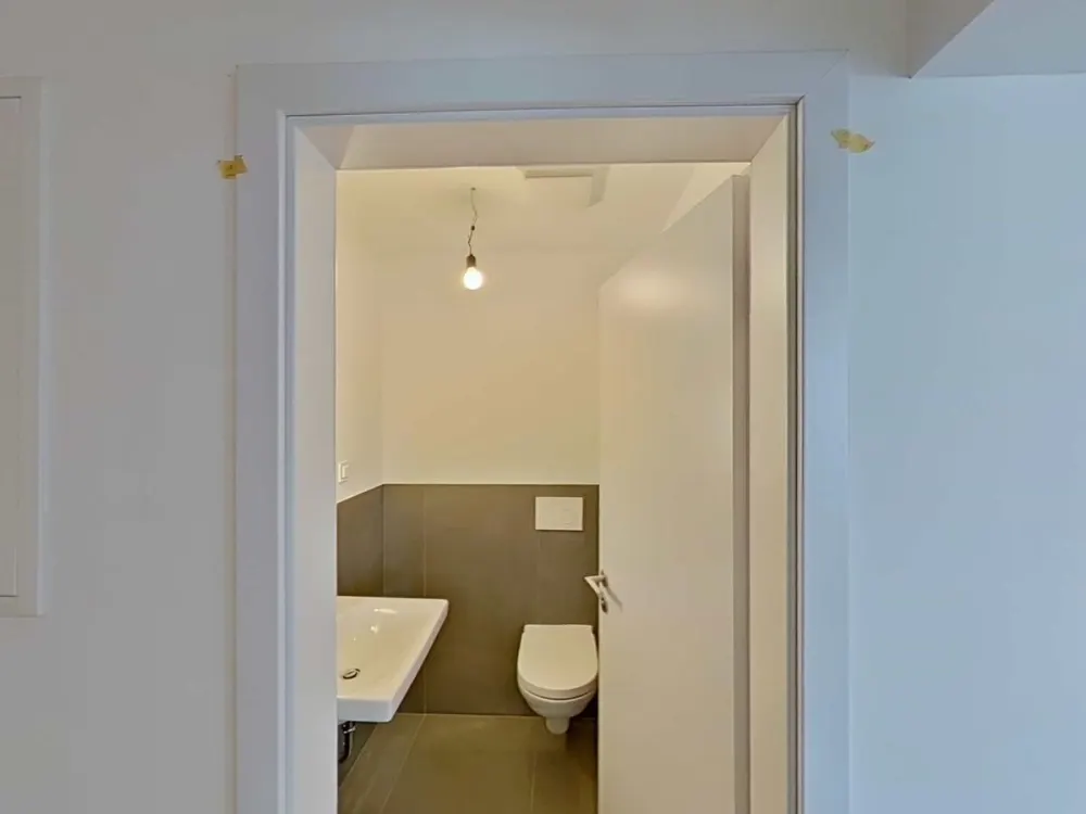 3-Zimmer-Erstbezug im 3. OG: 68 m², bodentiefe Fenster, Einbauküche inklusive