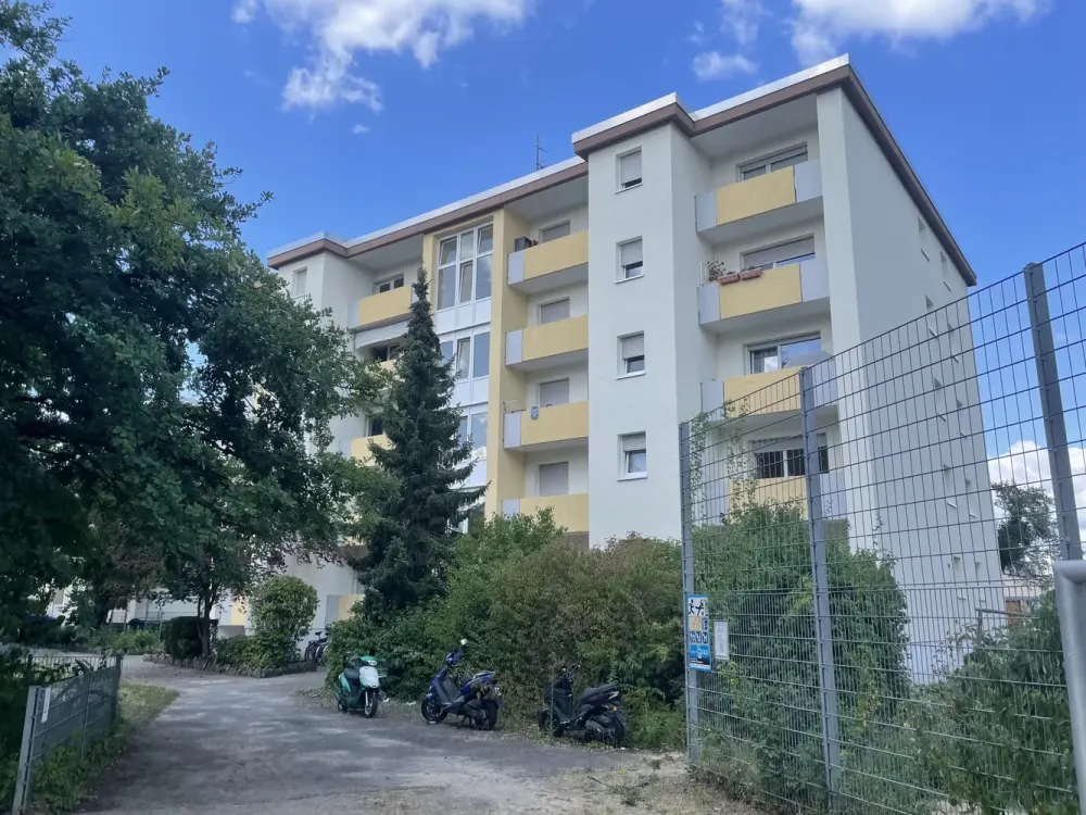 **Schöne 2-Zimmer-Wohnung mit Balkon in Obertshausen**