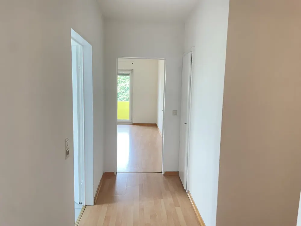 **Schöne 2-Zimmer-Wohnung mit Balkon in Obertshausen**