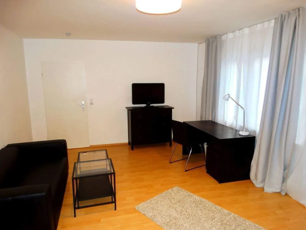 Ab 01.11.2026 - Großzügiges 1 Zimmer Apartment mit Balkon - Top Lage in Bornheim