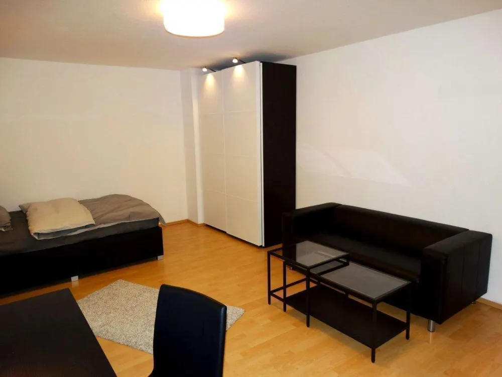 Ab 01.11.2026 - Großzügiges 1 Zimmer Apartment mit Balkon - Top Lage in Bornheim