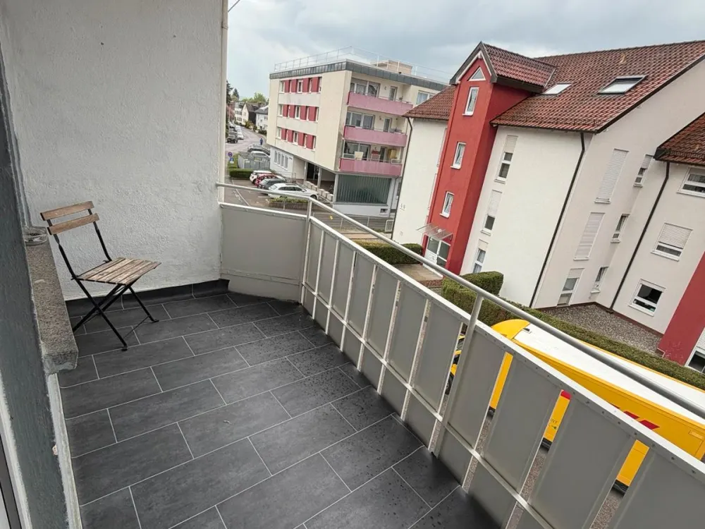 Schöne 3 Zimmerwohnung mit Balkon in zentraler Lage ☝️