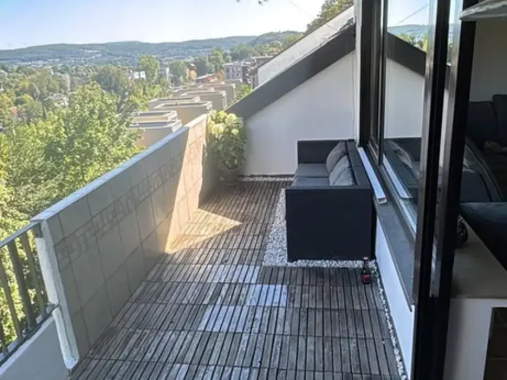 3,5-Zimmer Wohnung mit Kaminofen, Einbauküche & Balkon in Herdecke
