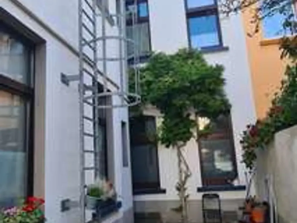 schöne 2 Zimmer Masionette Wohnung mit Terasse