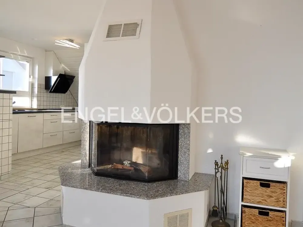Renovierte Maisonette-Wohnung in Stuttgart-Stammheim, bezugsfrei