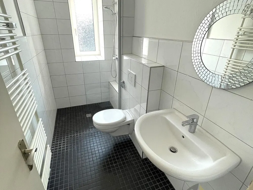 Kleine Citywohnung im 2.OG im Herzen von Saarlouis mit Wohnküche und Bad auf 32 m² Wohnfläche