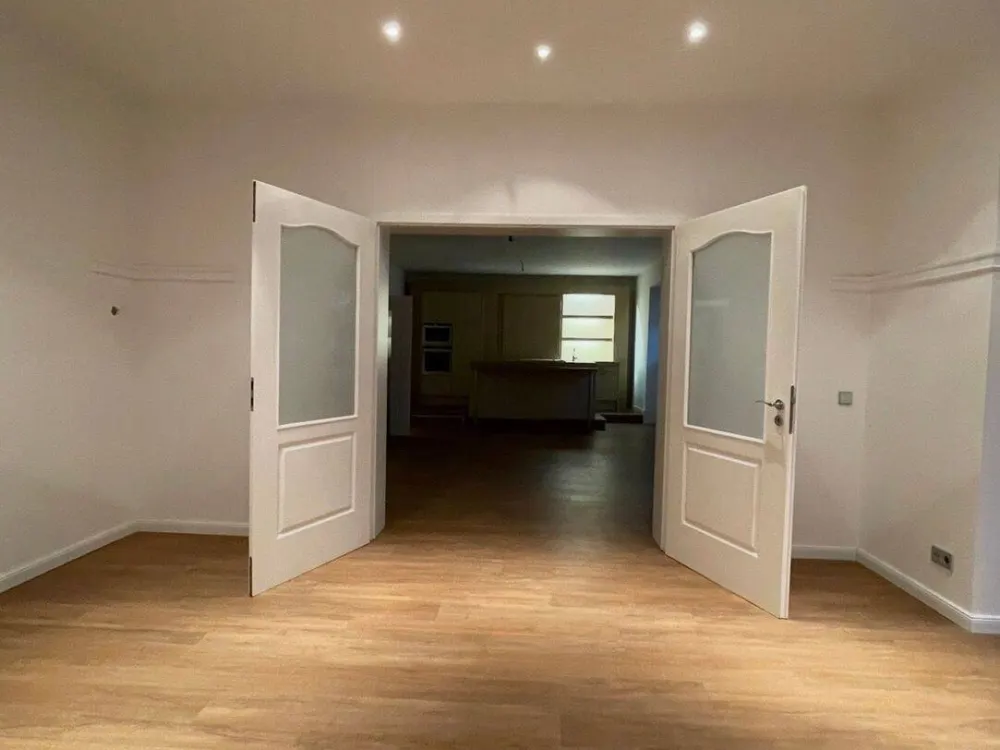 Lebendig wohnen in der List: 3-Zimmer-Wohnung nach Sanierung