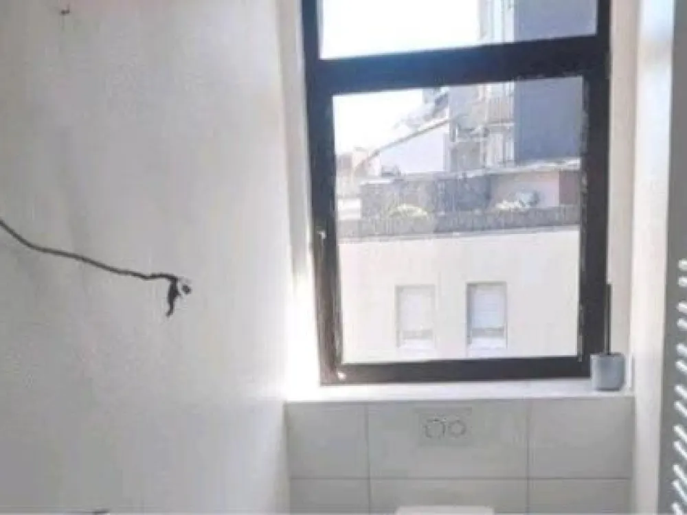 *Barrierefreie Wohnung mit Aufzug zu vermieten *