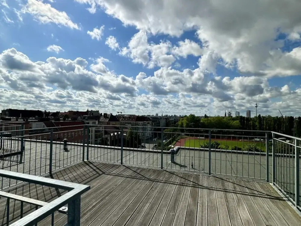 180 Grad-Dachterrasse * Ausblick über Berlin * 3 Zimmer * Einbauküche * Mitten in Prenzlauer Berg