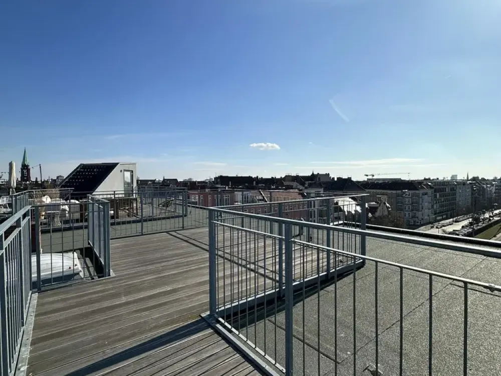 180 Grad-Dachterrasse * Ausblick über Berlin * 3 Zimmer * Einbauküche * Mitten in Prenzlauer Berg