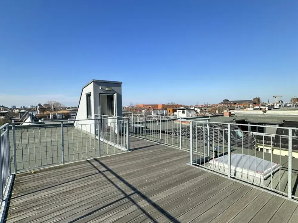 180 Grad-Dachterrasse * Ausblick über Berlin * 3 Zimmer * Einbauküche * Mitten in Prenzlauer Berg